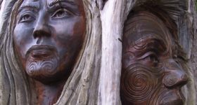 Rückgabe von Māori-Gebeinen und mumifizierten Köpfen von Deutschland an Neuseeland